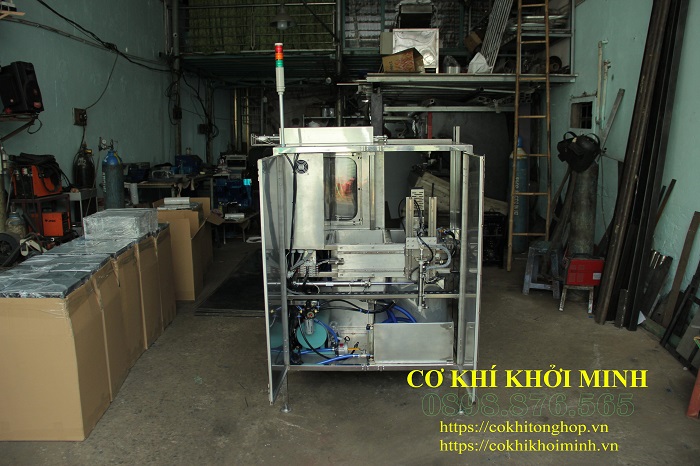 máy rửa phôi tự động